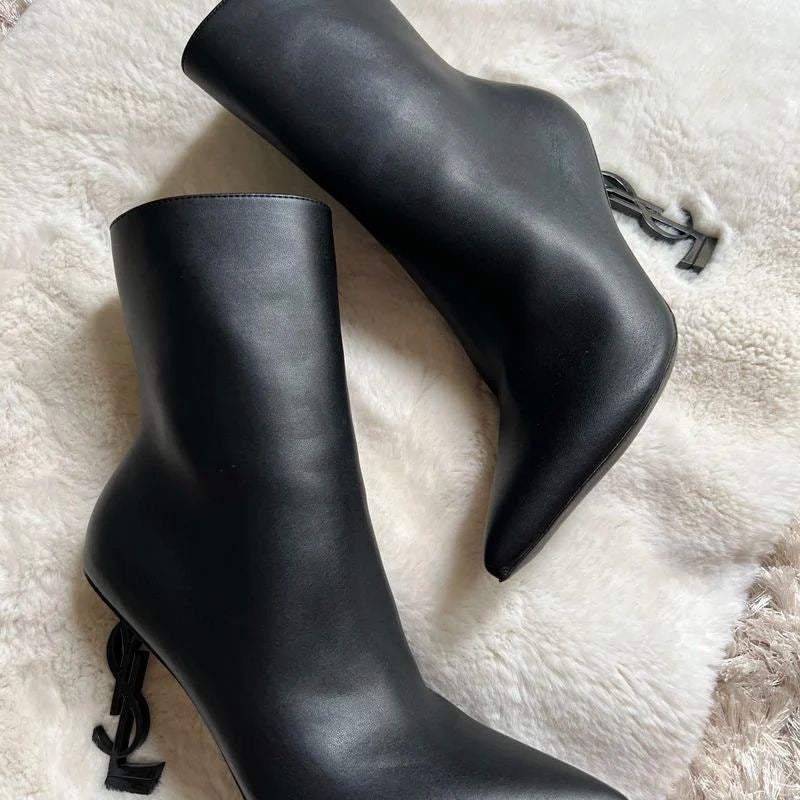 Bota Lilith Opyum Booties in Leather YSL