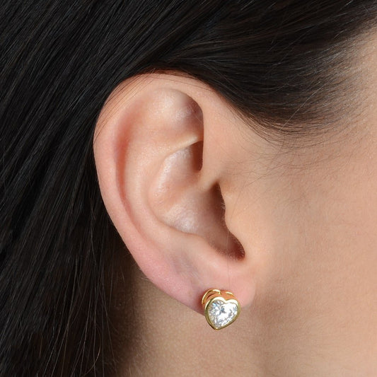 Brinco Lilith Allure Dourado de Zircônia em formato de Coração / Lilith Allure Gold-Plated Heart-Shaped Earrings Featuring Zirconia Stones