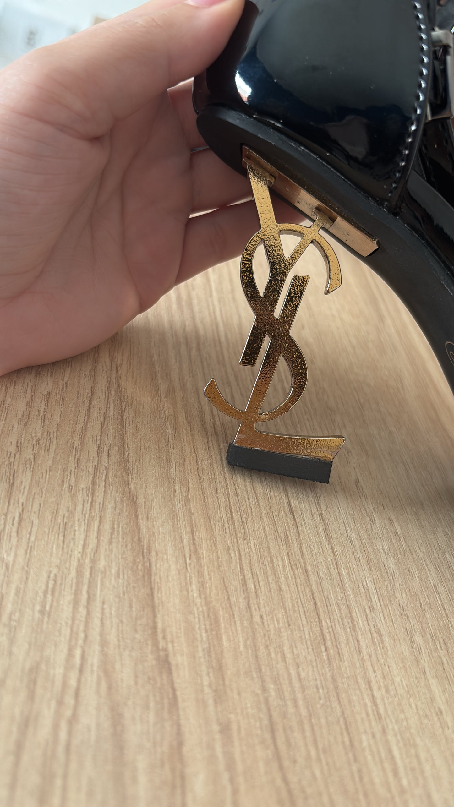 Salto Lilith Opyum Pumps Black YSL