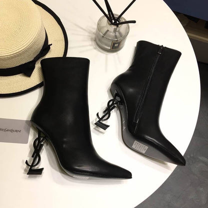 Bota Lilith Opyum Booties in Leather YSL