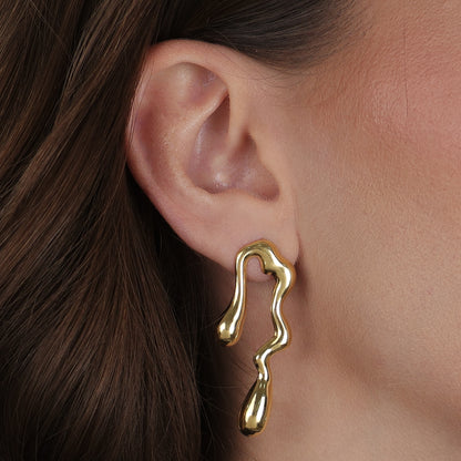 Brinco Lilith Allure Dourado Orgânico de Gota / Lilith Allure Gold Organic Teardrop Earrings
