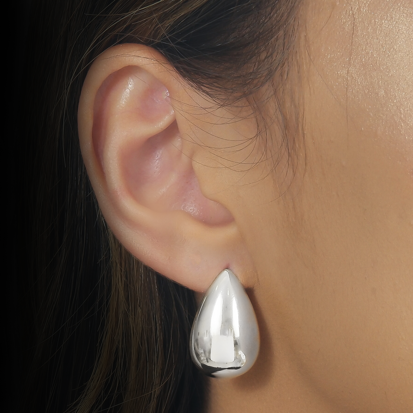 Brinco Lilith Allure Prateado Gota / Lilith Allure Silver Teardrop Earrings