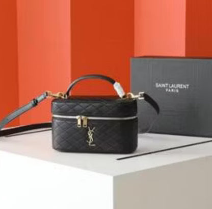 Bolsa Gaby Vanity Bag  Black YSL
