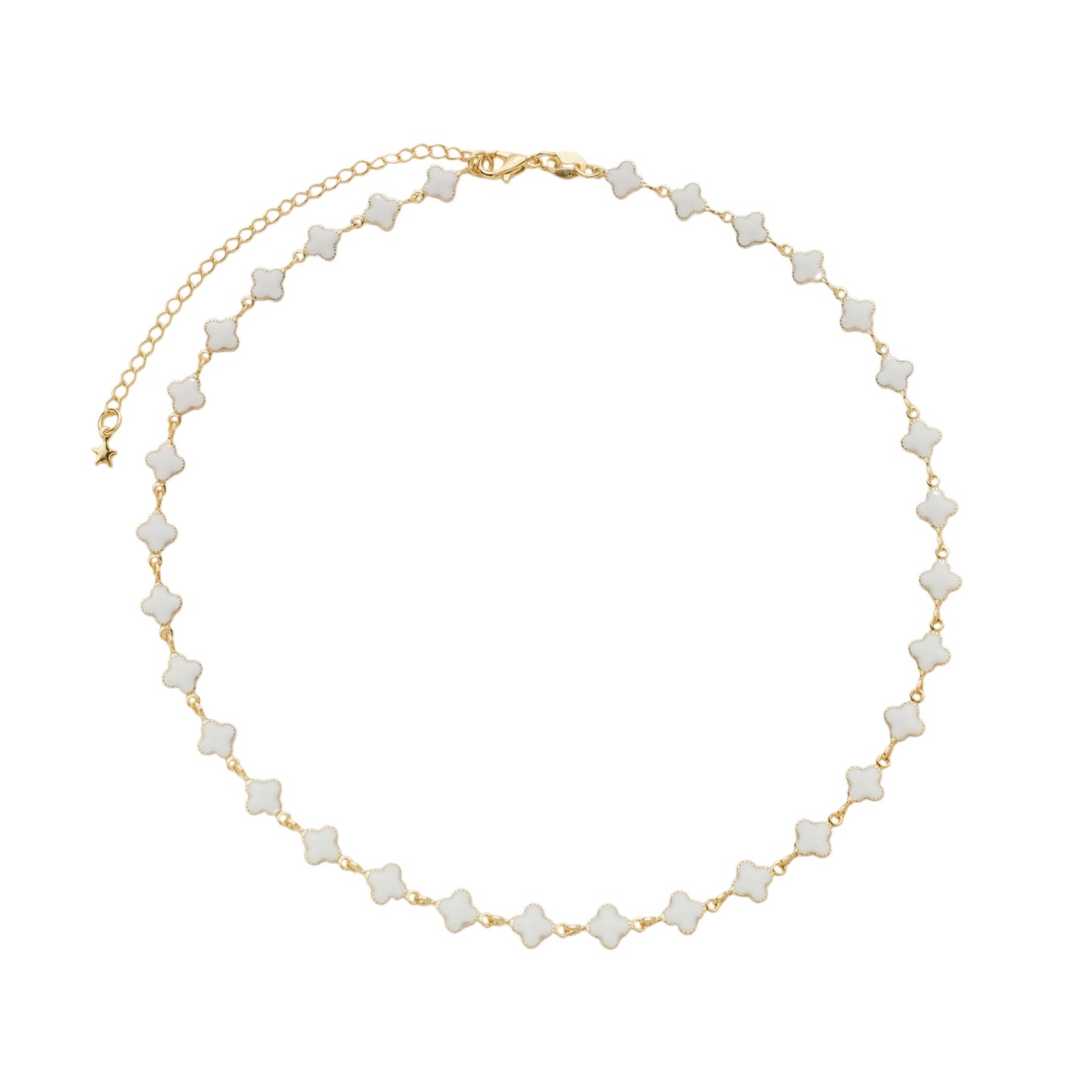 Colar Lilith Allure Dourado com Trevos Brancos. Lilith Allure Gold Necklace Featuring White Clover Accents