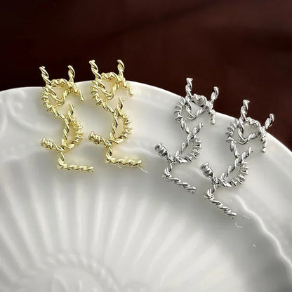 Vintage design francês sentido de metal atmosfera letras em inglês brincos luz luxo alto nível senso de cem brincos femininos