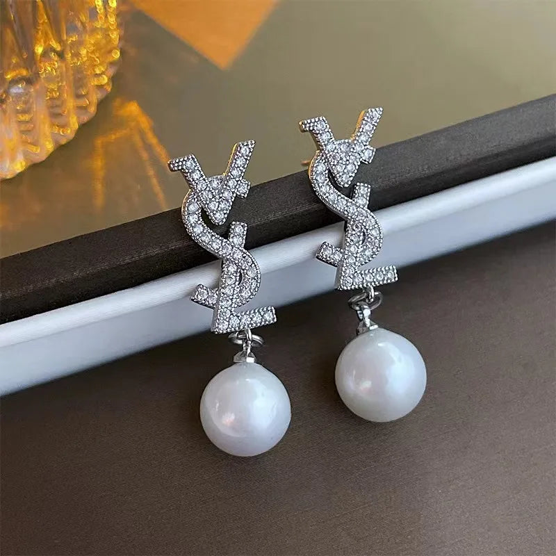 BRINCO CASSANDRE PEARL EARRINGS IN MEL