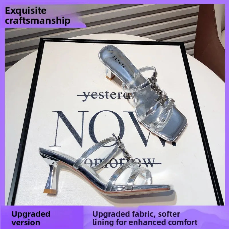 Salto de Couro com Diamantes