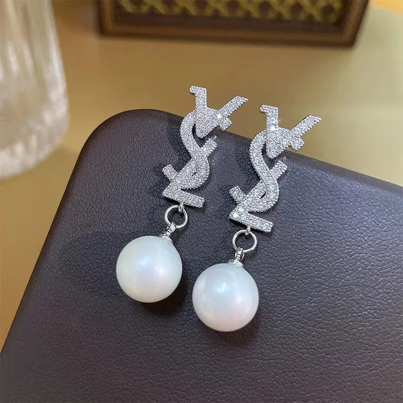 BRINCO CASSANDRE PEARL EARRINGS IN MEL