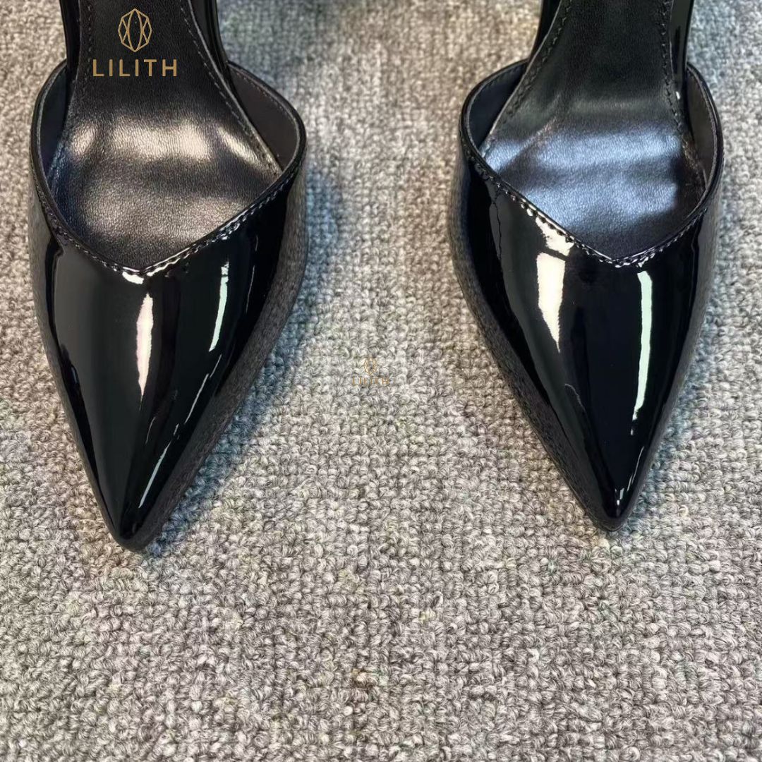 Scarpin Lilith Opyum Patent Pump black YSL