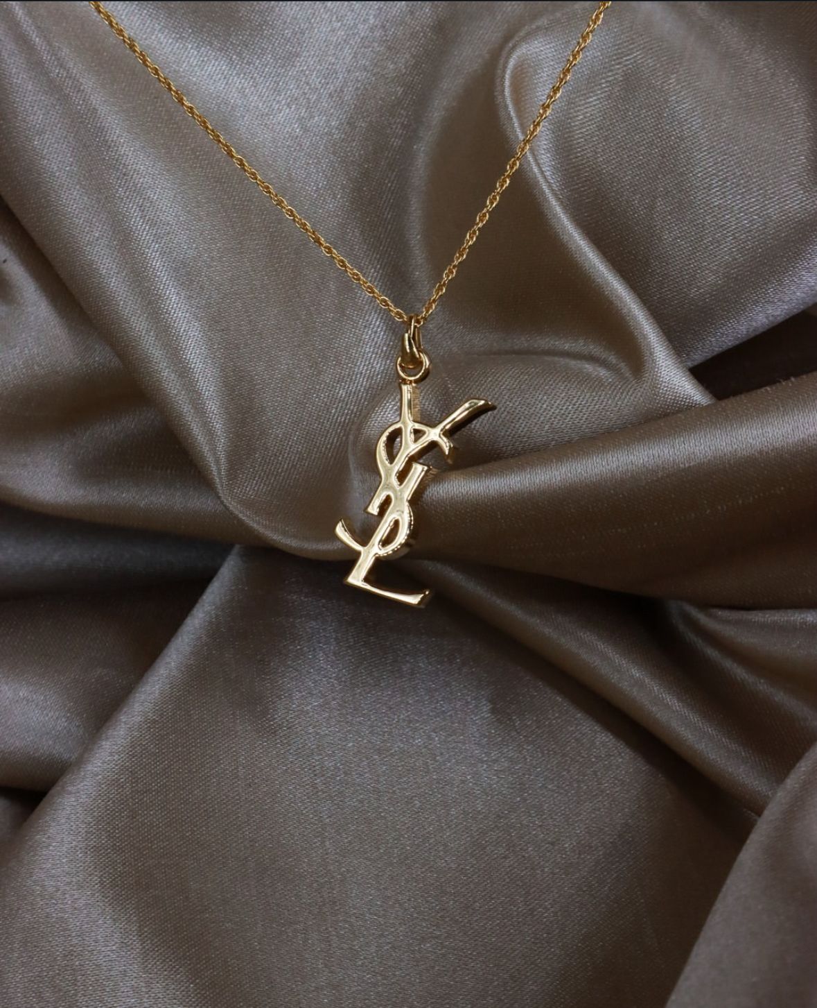 Colar Lilith Monogram Or Necklace YSL