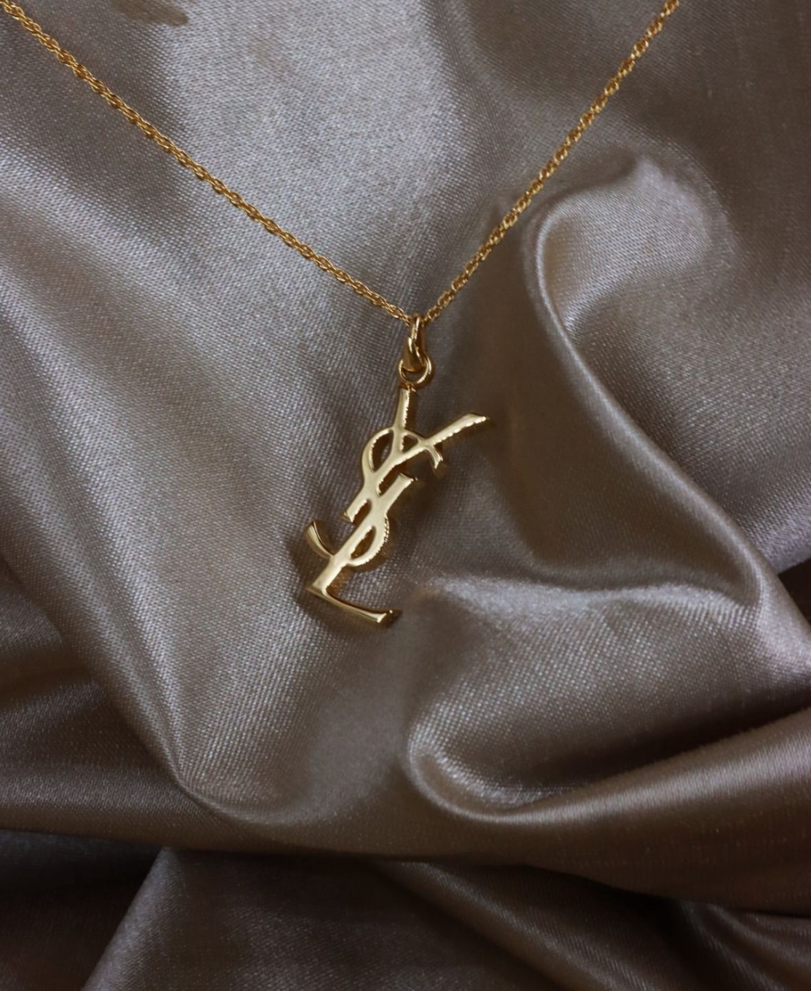 Colar Lilith Monogram Or Necklace YSL