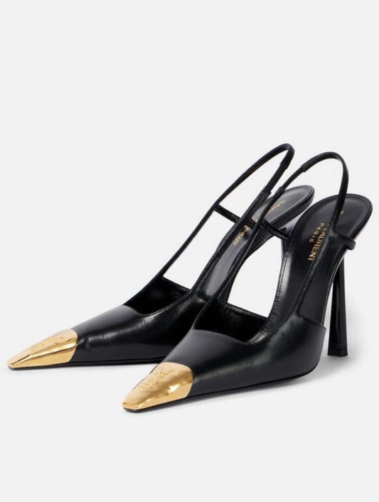 Saint Laurent Scarpin Jeanne com bico metálico e salto 90mm
