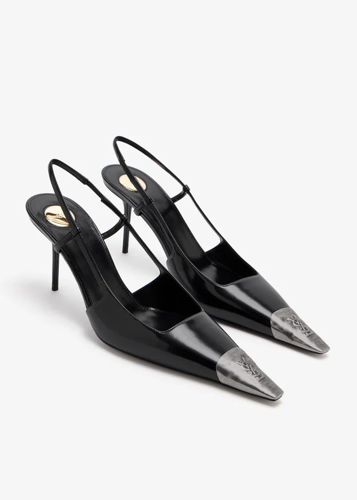 Saint Laurent Scarpin Jeanne com bico metálico e salto 90mm