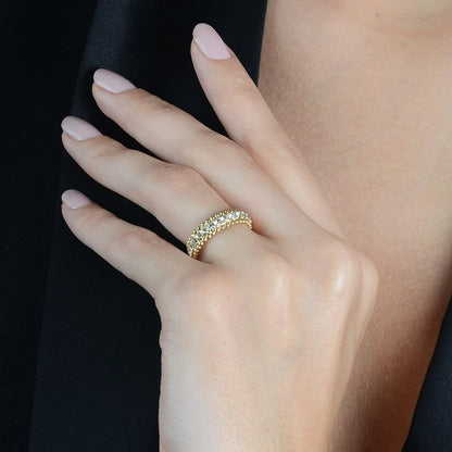 Anel Lilith Allure Dourado Aparador Cravejado de Zircônia / Lilith Allure Gold Zirconia-Studded Ring Guard