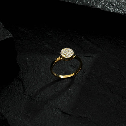 Anel Lilith Allure Dourado Chuveirinho Cravejado de Zircônia / Lilith Allure Gold Pavé “Chuveirinho” Ring with Zirconia Stones