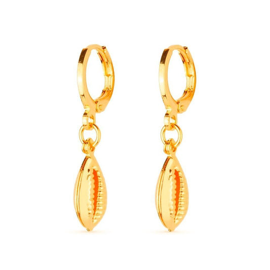 Brinco Lilith Allure Dourado de Argolinha Com Búzios / Lilith Allure Gold Huggie Earrings with Cowrie Shells
