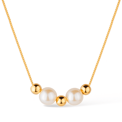 Colar Lilith Allure Dourado de Pérolas e Esferas / Lilith Allure Gold Necklace with Pearls and Beads