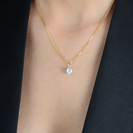 Colar Lilith Allure Dourado Ponto de Luz em Zircônia / Lilith Allure Gold Zirconia Light Point Necklace