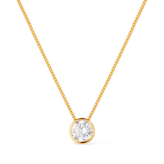 Colar Lilith Allure Dourado Zircônia Ponto de Luz / Lilith Allure Gold-Plated Necklace featuring a Zirconia Light Point Pendant