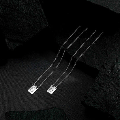 Escapulário Lilith Allure Prateado 70cm / Lilith Allure Silver-Plated Scapular Necklace – 70cm