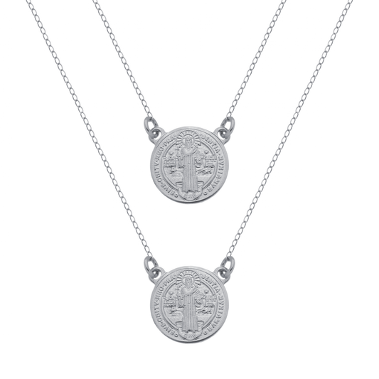 Escapulário Lilith Allure Prateado Masculino Redondo São Jorge / Lilith Allure Silver Men’s Round Saint George Scapular