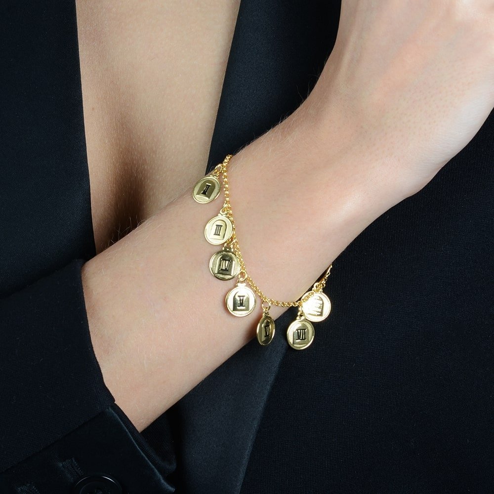 Pulseira Lilith Allure Dourada 10 Dez Mandamentos / Lilith Allure Gold Bracelet 10 Ten Commandments