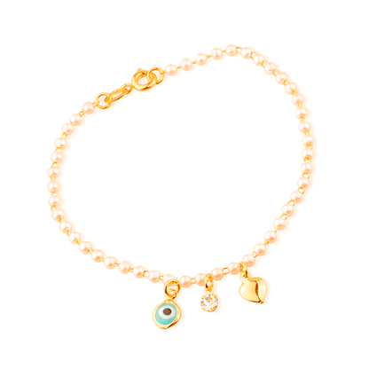 Pulseira Lilith Allure Dourada de Pérolas com Olho Grego Coração e Ponto de Luz / Lilith Allure Gold-Plated Pearl Bracelet featuring Evil Eye Charm, Heart Detail, and Sparkling Accent