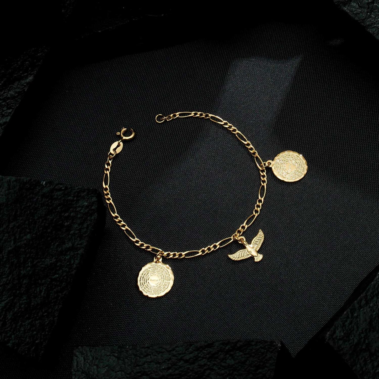 Pulseira Lilith Allure Dourada Religiosa Pai Nosso e Espírito Santo / Lilith Allure Gold Bracelet Religious Our Father and Holy Spirit